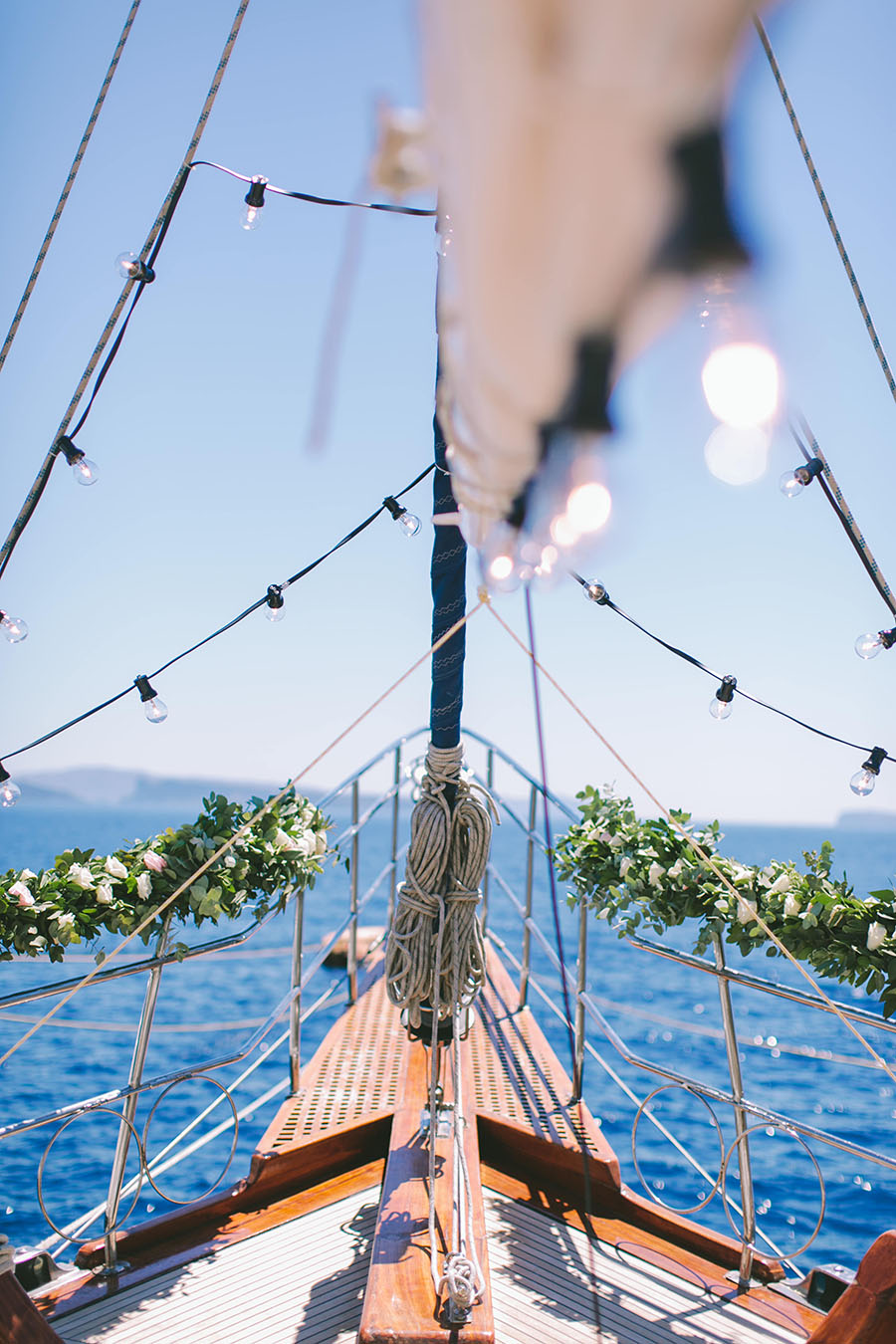 Wedding altar -yacht wedding