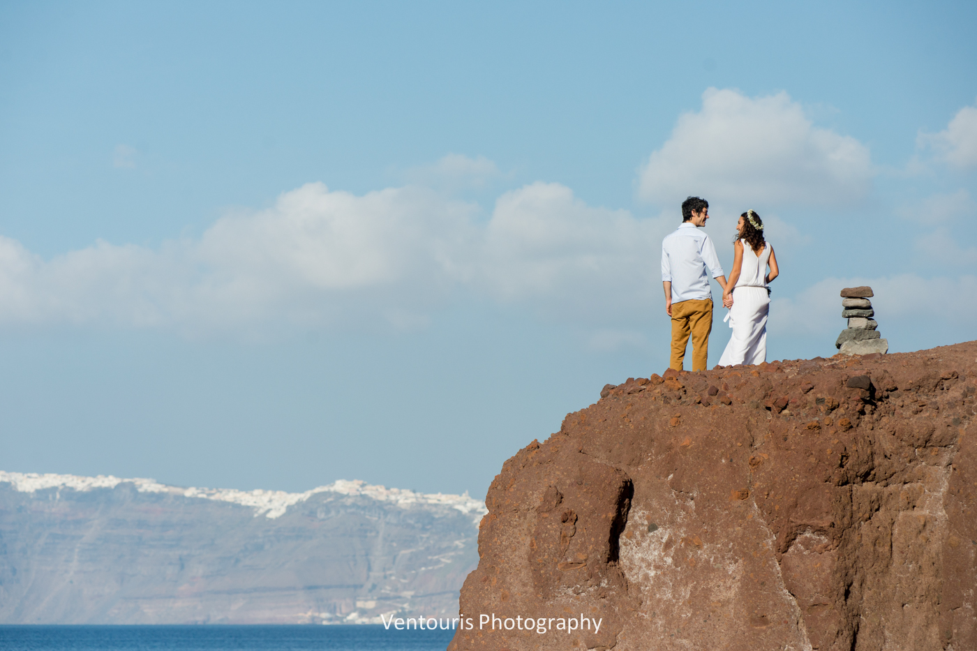 Beach wedding in Santorini