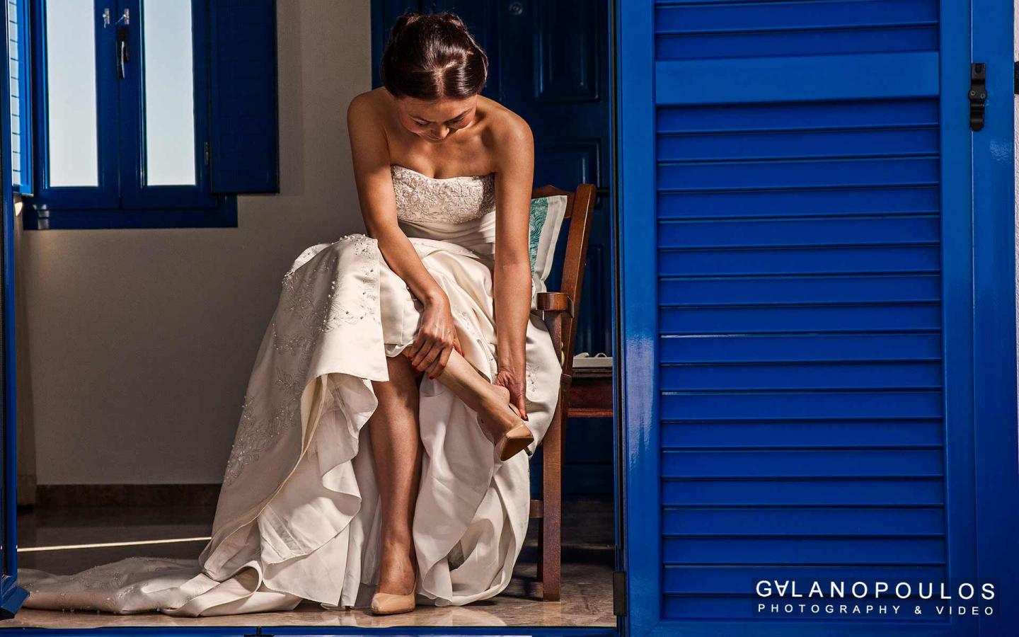 Santorini Weddings by Giorgos Galanopoulos Photography