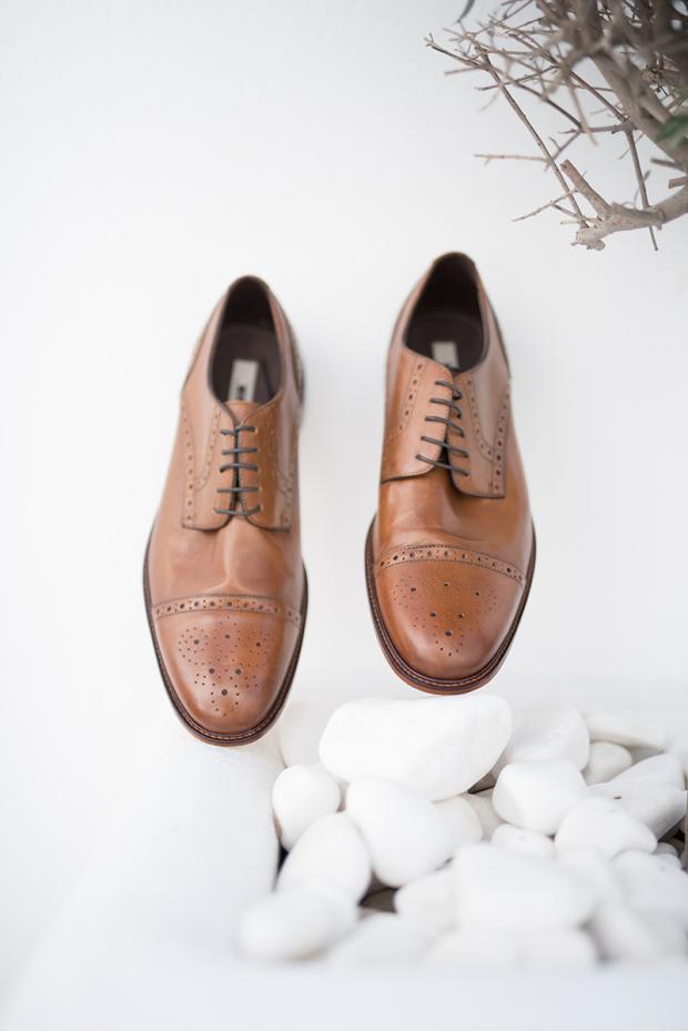 Groom's shoes 