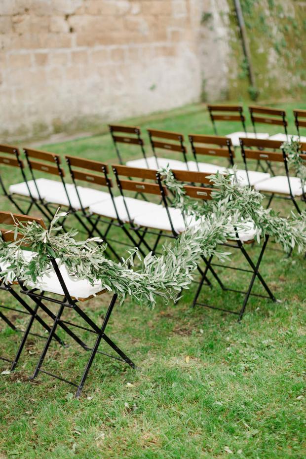 olive wedding aisle 
