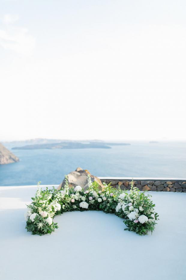 Modern wedding in Greece- Tie the knot Santorini