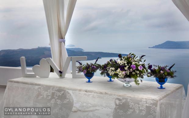 Santorini wedding- ceremony table
