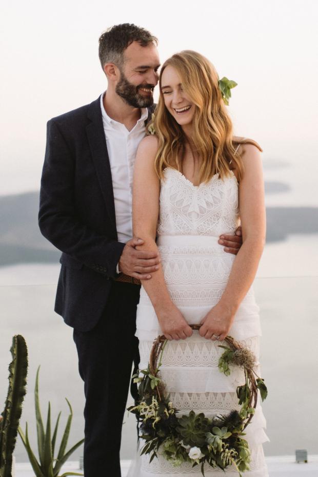 Modern & bohemian wedding in Santorini