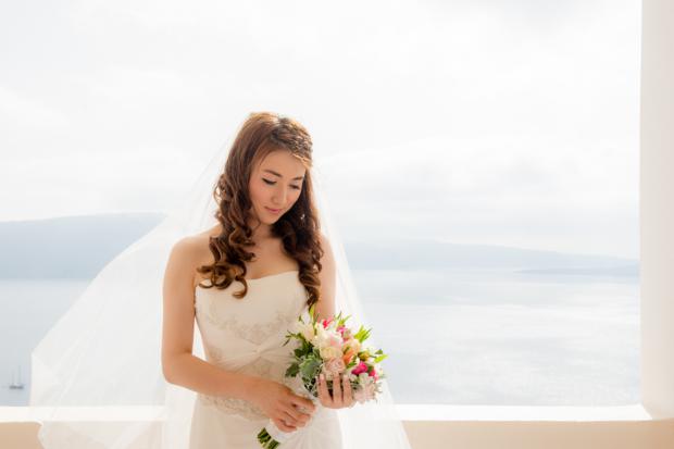 Santorini bride-Bridal hairstyle