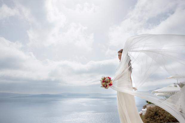 Wedding in Santorini-santorini bride