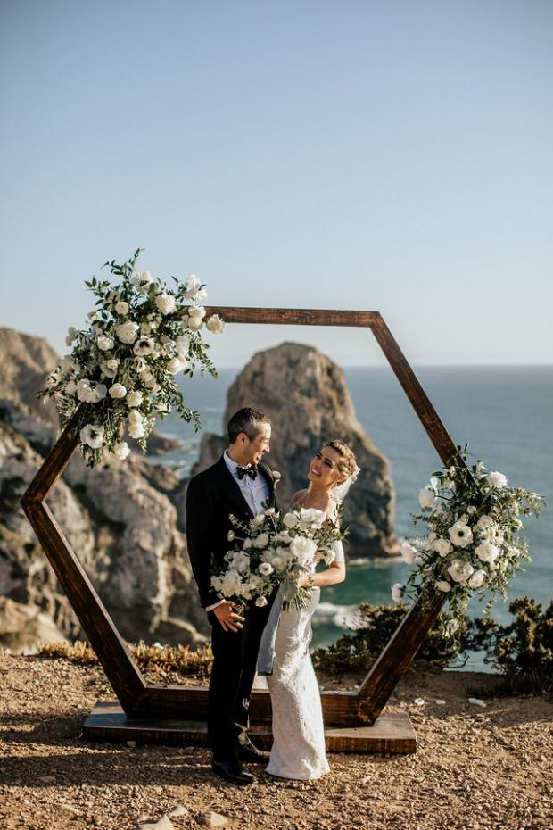 Cliffside Portugal elopement- hexagonal arch