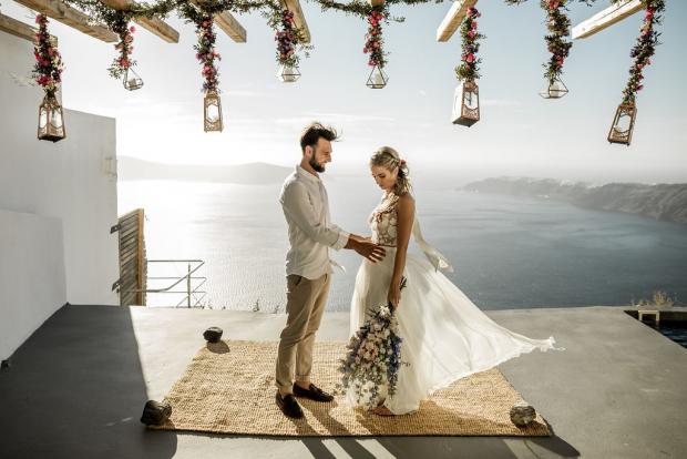 Santorini elopement 