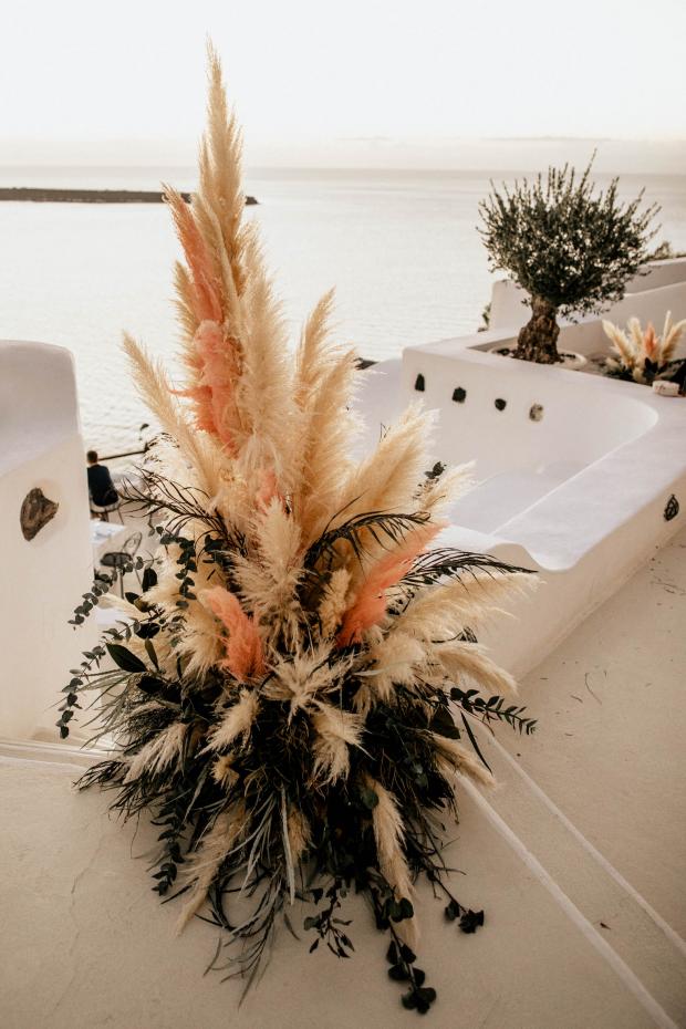 Pampas grass modern wedding in Santorini