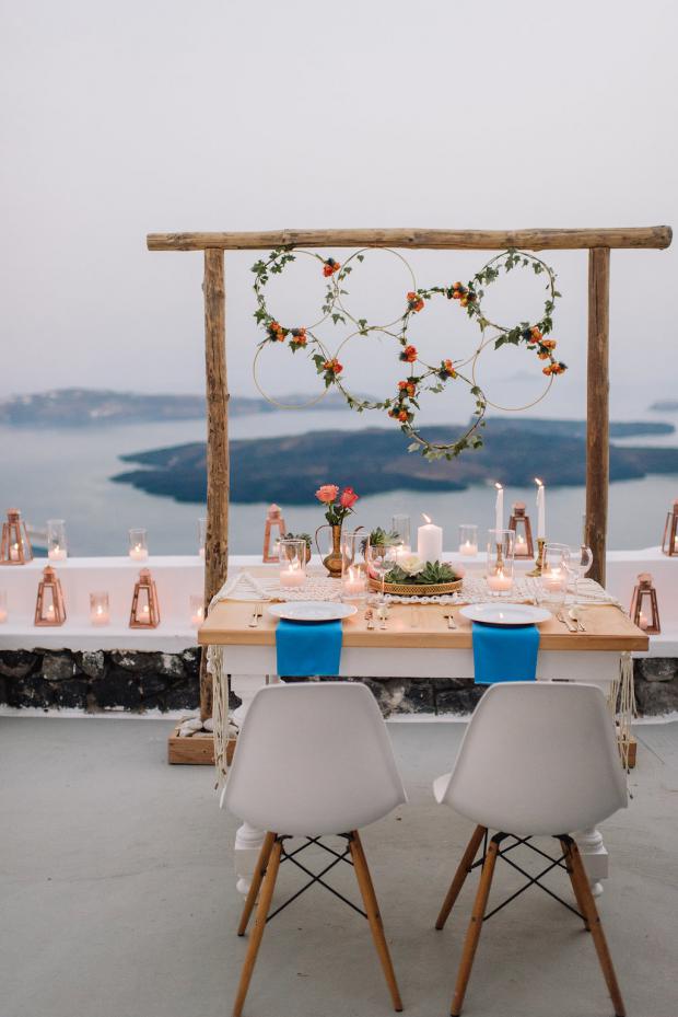 Elopement in Santorini-Sweetheart table