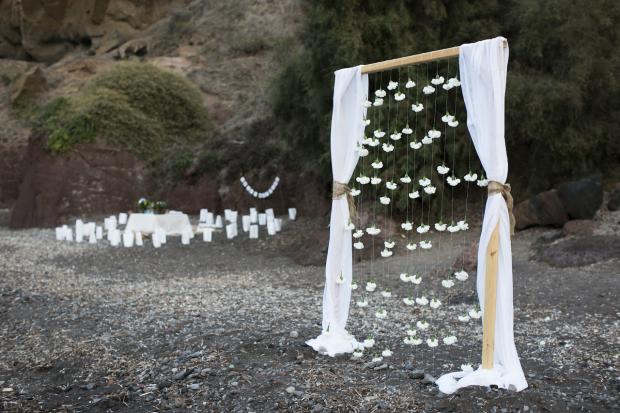 Beach wedding in Santorini-Tie the knot in Santorini