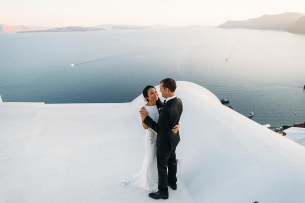 Santorini wedding-first dance