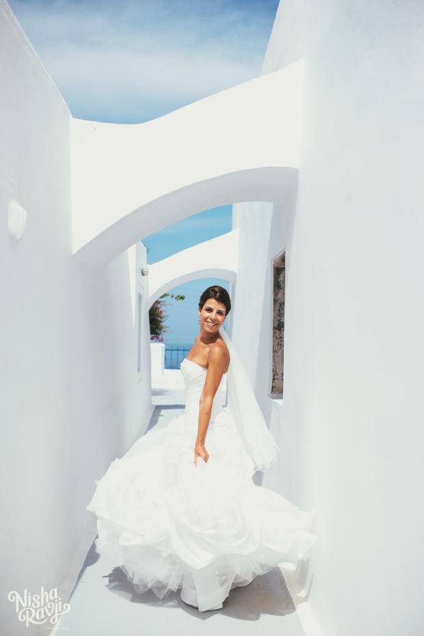 Santorini wedding- Vera Wang gown