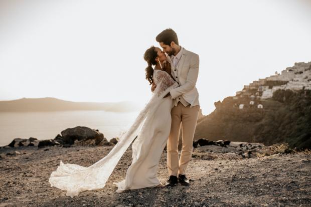 Modern and edgy wedding in Greece- Santorini