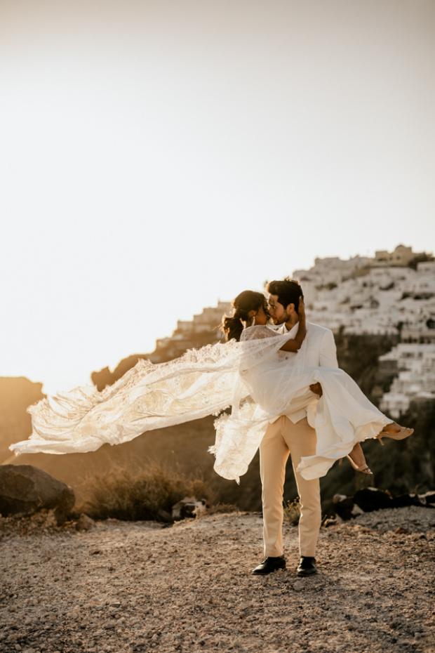 Modern and edgy wedding in Greece- Santorini