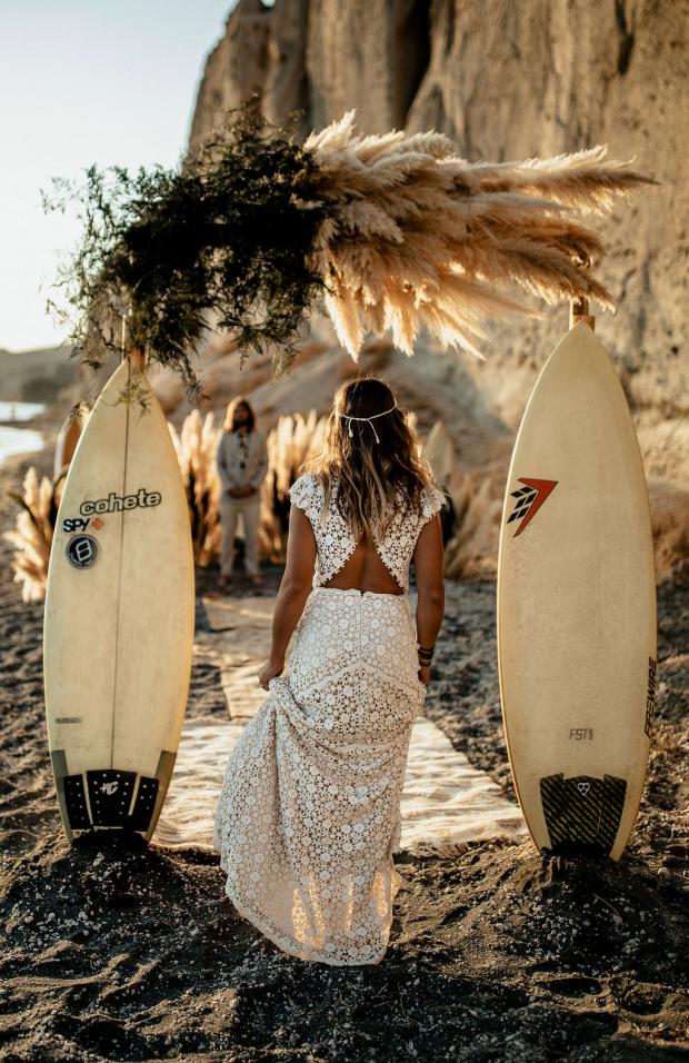 Surf wedding- lace dress