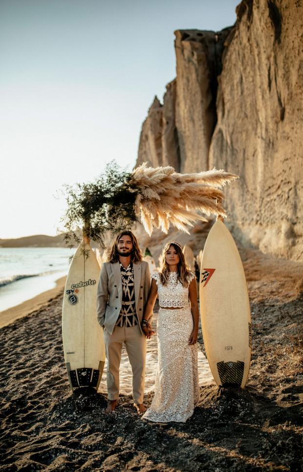 Surf destination elopement with pampas grass - Greece