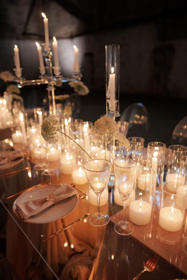 Modern destination wedding in Italy- Candles 
