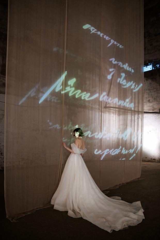 Giant flower wedding in Greece Giant 