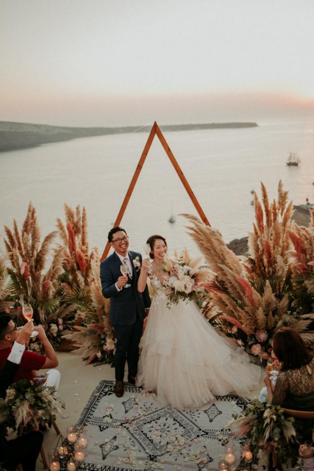 Pink pampas grass wedding ceremony- Europe  microwedding 